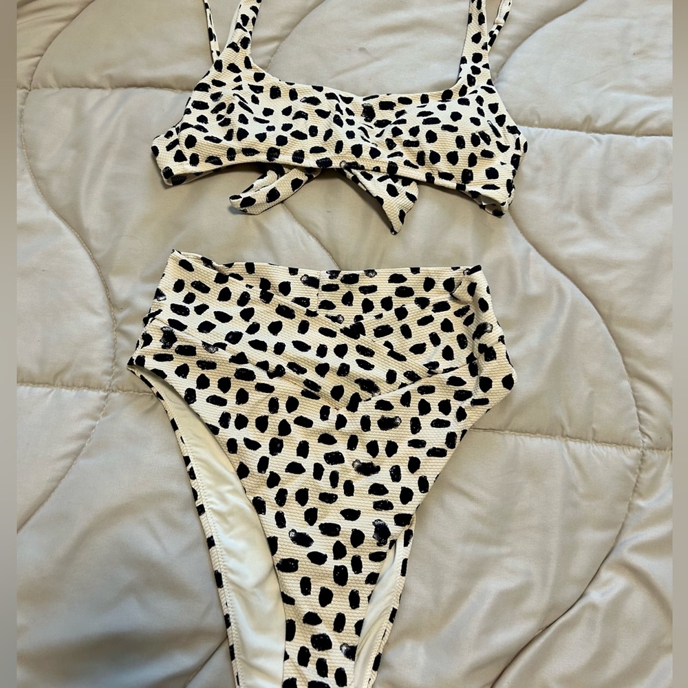 Aerie Size Medium Crossover High-Waisted Bikini